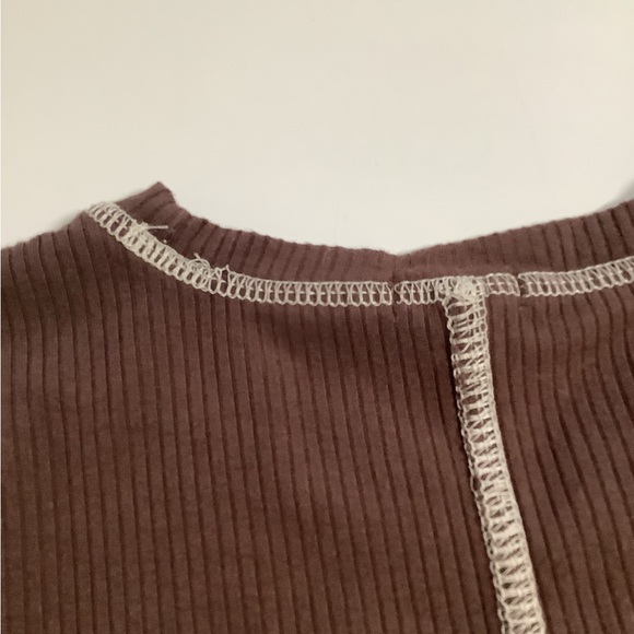 Garage exposed seam ribbed cropped t-shirt - Picture 5 of 9